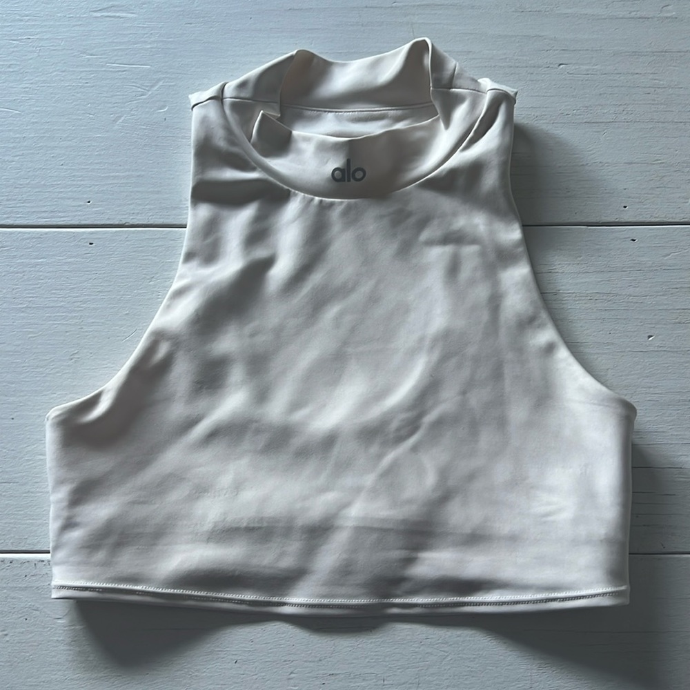 Also ivory bra